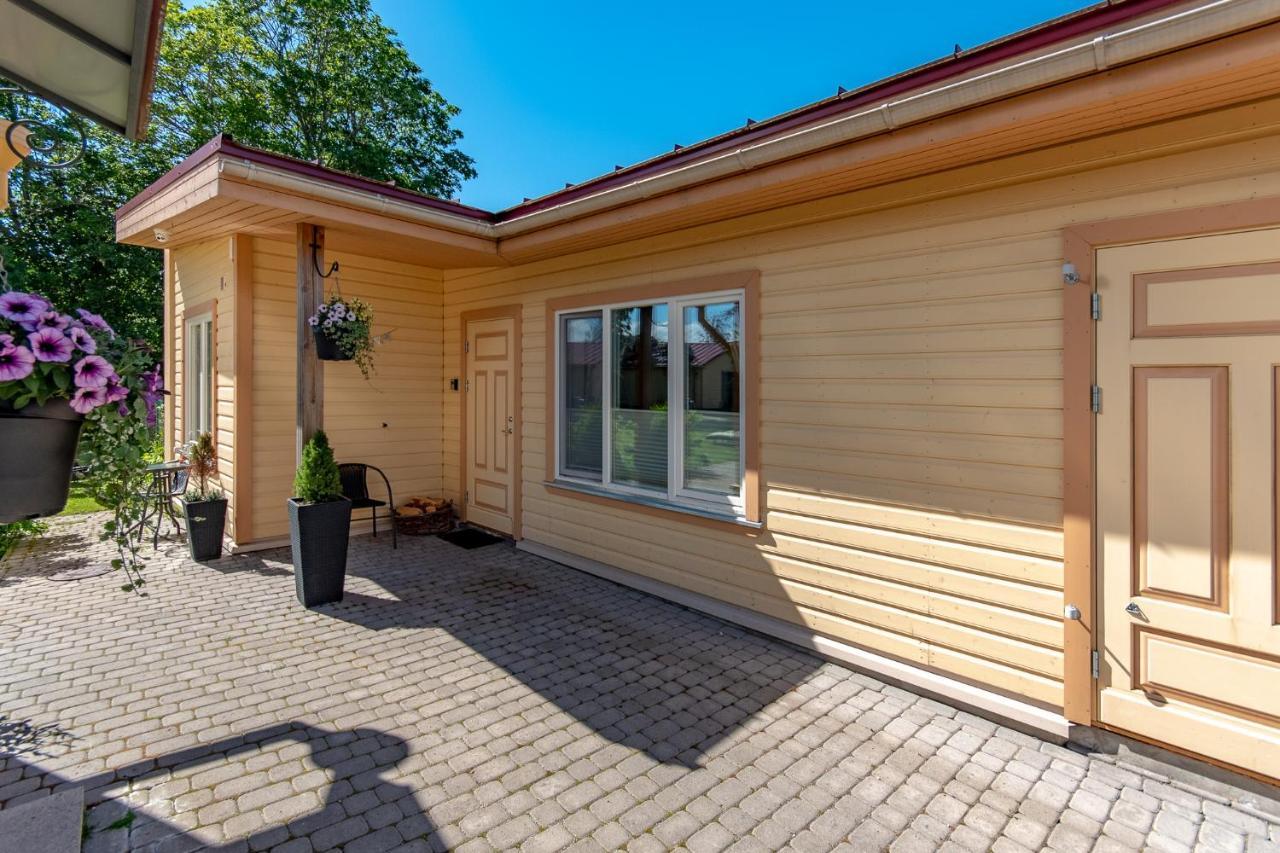 Villa Marienholm Haapsalu Ngoại thất bức ảnh